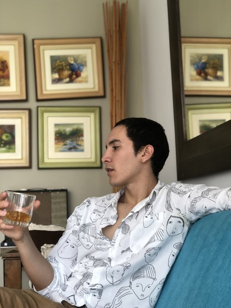 IAM nudes model photos