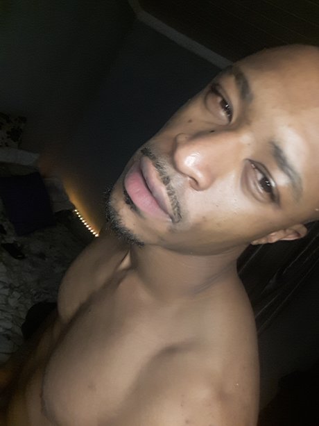 TotalOutPlayer1 top model pictures