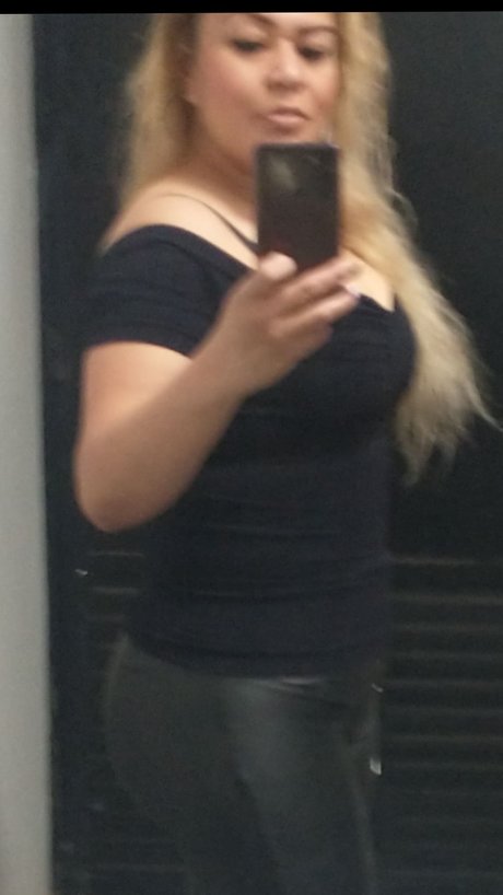 DayanaGC model free picture