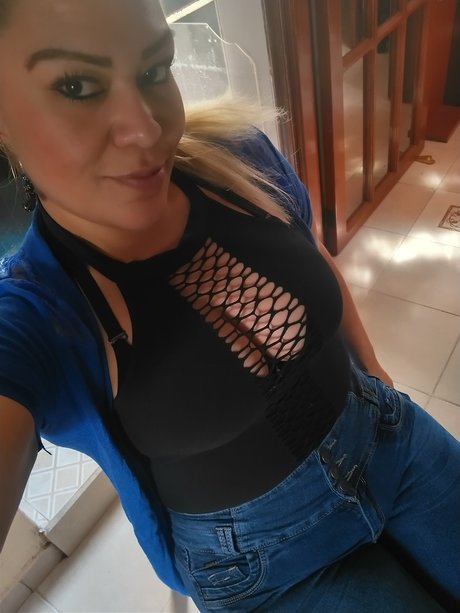 DayanaGC model art pics