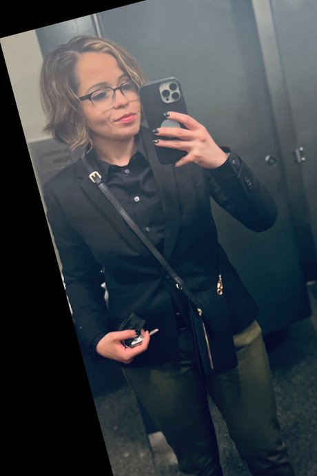 Momo g2a model nudes galleries