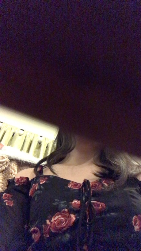 Diva Saki model sex galleries