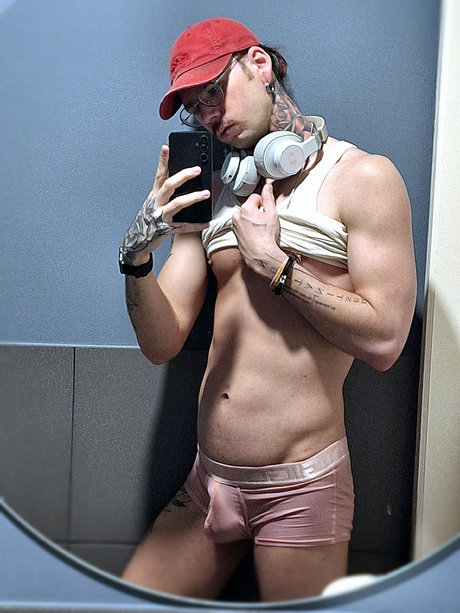 N I C K 10_ top star image