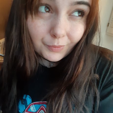 MyCarly model sexy photo