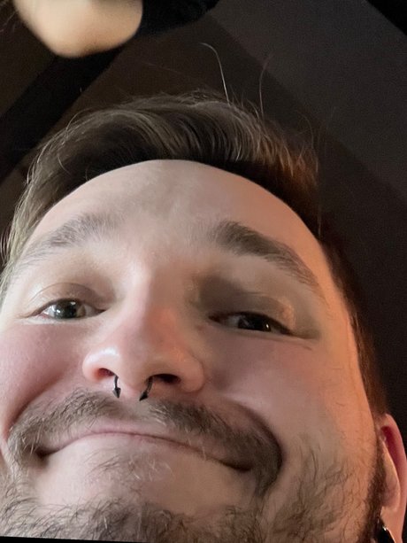 Tomchix porn model picture