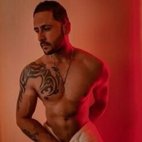 Michael Steven Torrres Sanabria nice model images