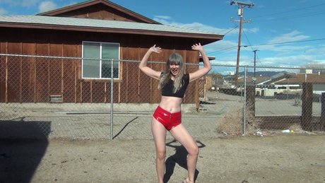 Sally Mullins Funny nudes actress galleries