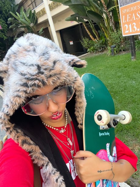 Richard Nippleson star erotic image