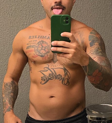 FeLL pornstar sex photo