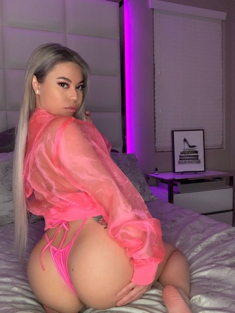 Valerie Dawn nude pornstar images