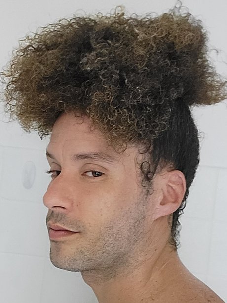 MuscleRican pornstar naked photo