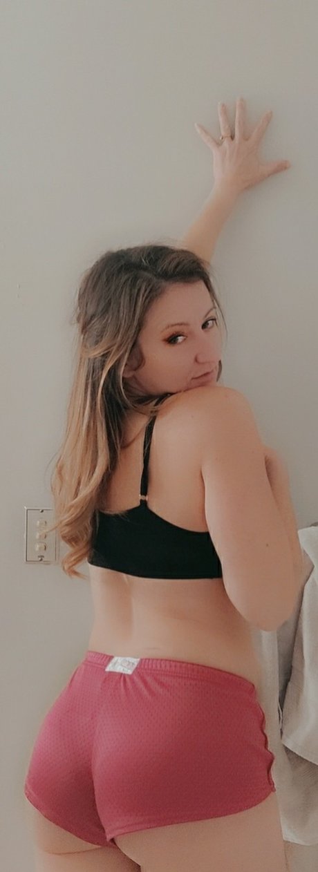 Kaya Hart model top gallery