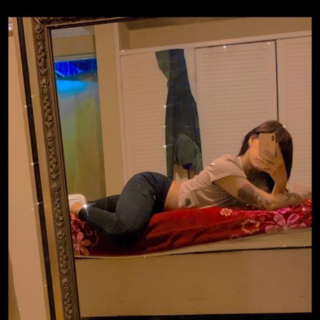 Michell Ortiz model high quality photo