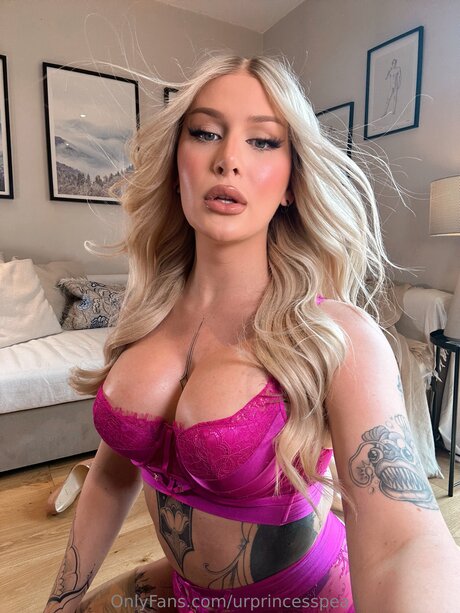 Mummy Hung British TS pornstar sexy images