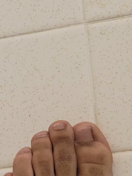 SecretCloset star nude photos