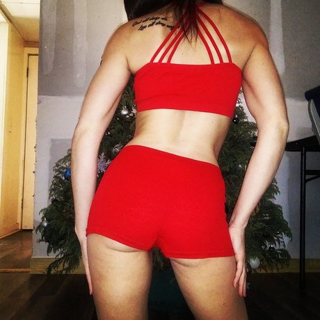 Serena Luvu sexy star image