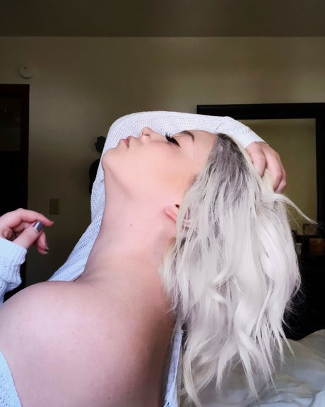 Lunarmore perfect model img