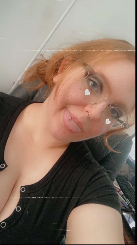 Ginger Snatch erotic pornstar archive