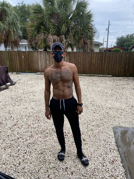 RobertTerrell pretty actress picture