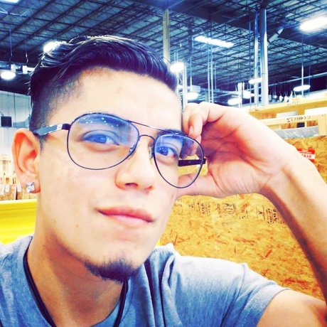 Antonio Martinez model sexy image