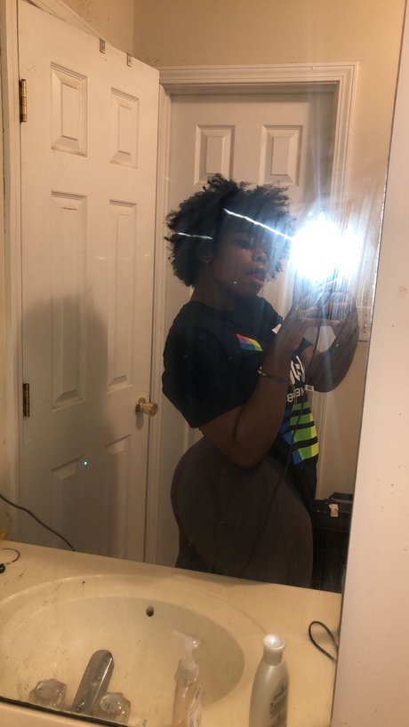 Tasia Baby nude model pictures