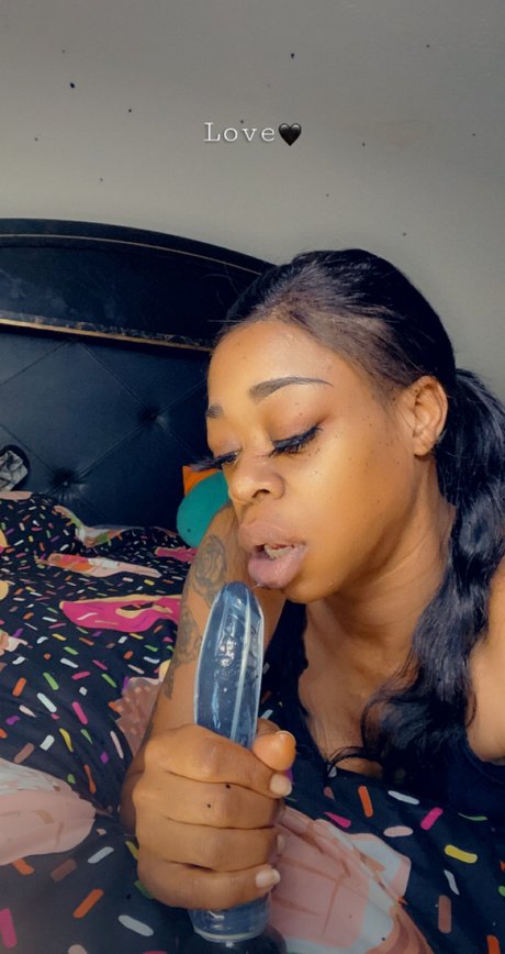 UrFantsyMistress star adult pics