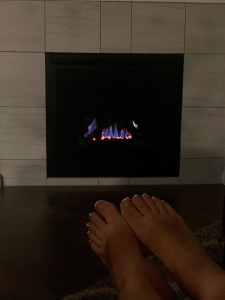 Cutietoes pornstar art img