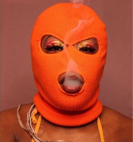 Hoe ny B art actress galleries