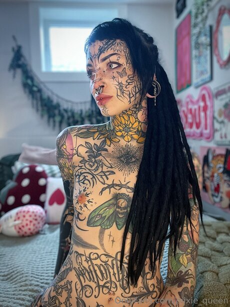 Piixiequeen porn model photos