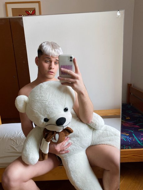 PeterHarrisFREE nude star pictures