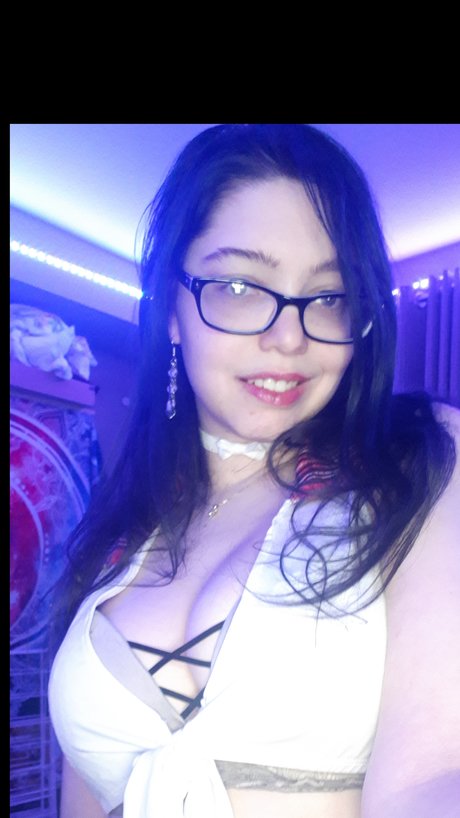 TitaniaXScarlet star porn photo