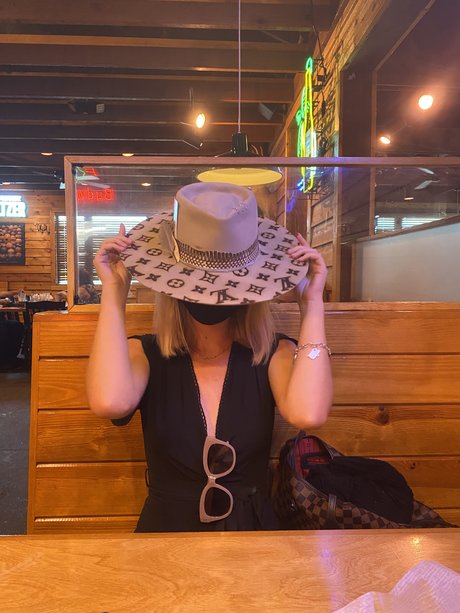 Banana Split erotic pornstar pictures