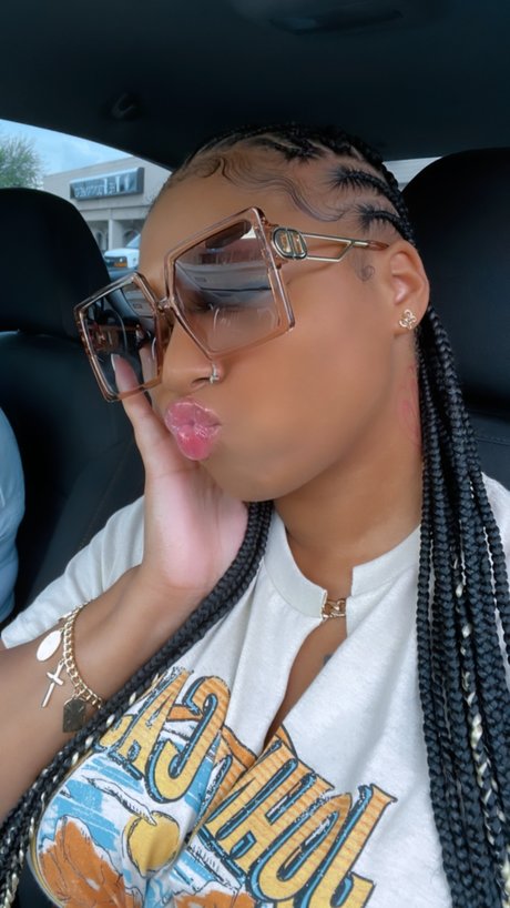 wapwa_ erotic actress pic