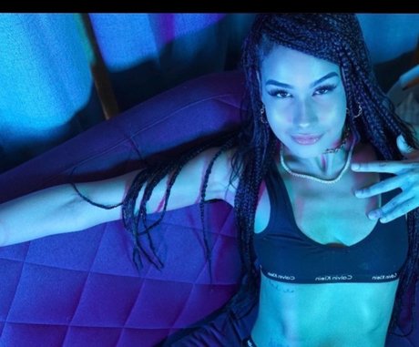 banc adult model img