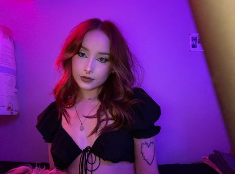 _kiki_ star nude photo