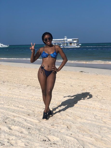 leyda suarez star art photos