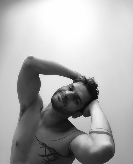 Ryan Teco model perfect pictures