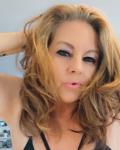 Tanya Panic pornstar nudes images