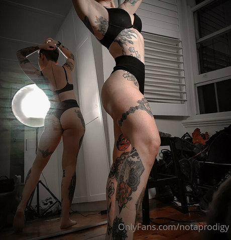 Notaprodigy hot actress image