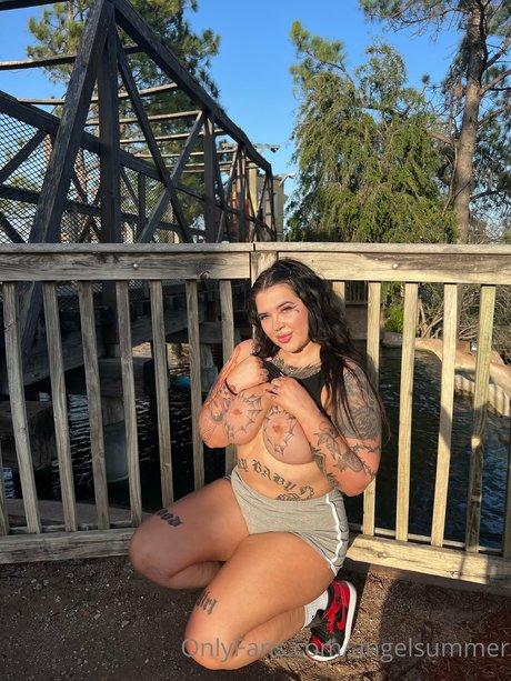 Goth Angel Summer_ model pretty image