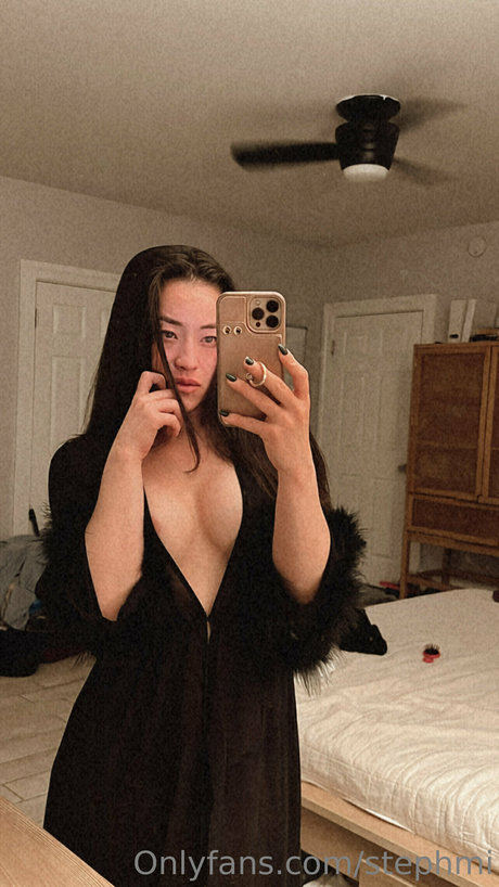 Stephmi pornstar top pic