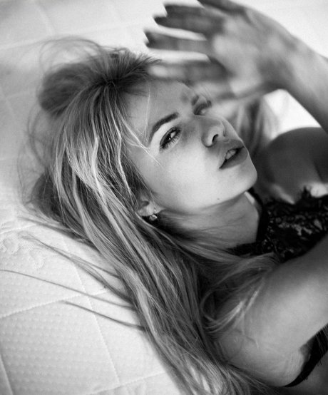 Alexandra Smelova hot star photos