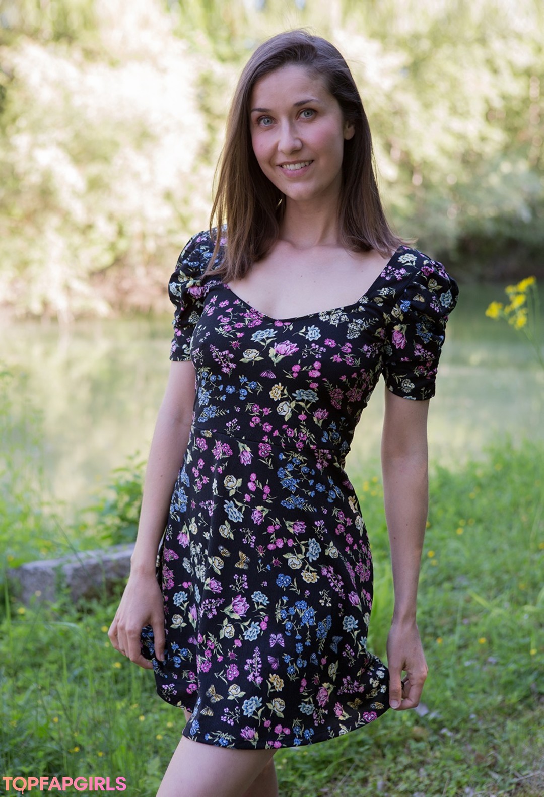 Nephael free model pic