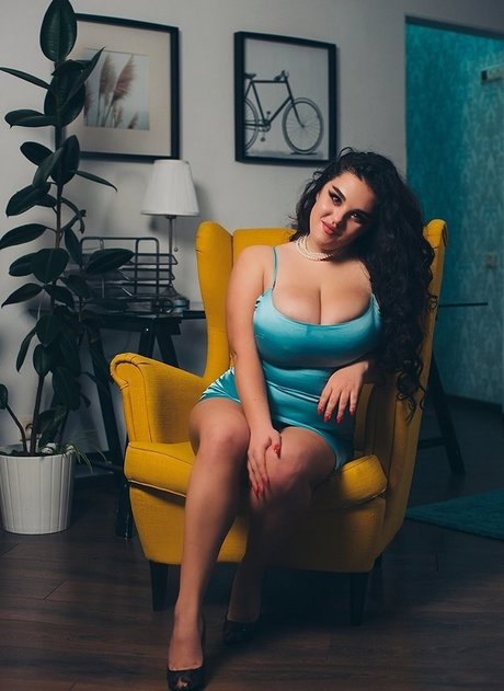 Anna Sivona exclusive actress photo