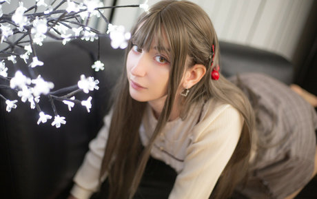 Meki hot star images