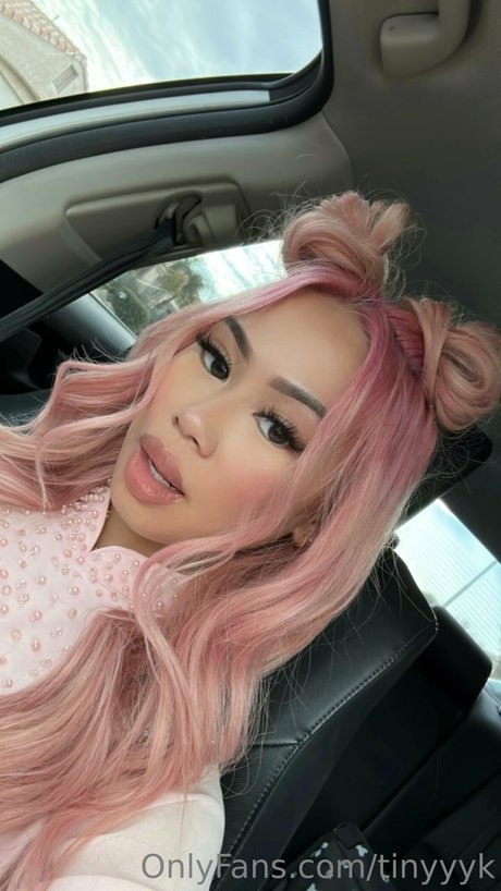 tinyyyk model xxx picture