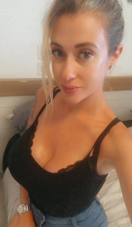 bunnyblondy porn actress images