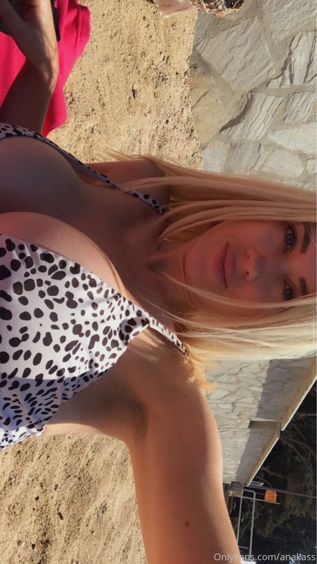 bunnyblondy pornstar adult picture