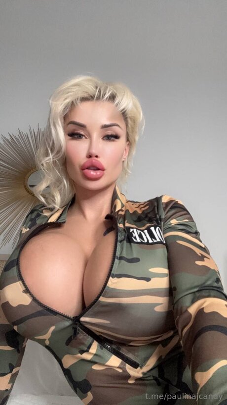 Paulina J Candy model img