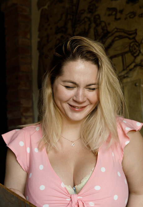 Holly Garner model sexy photos